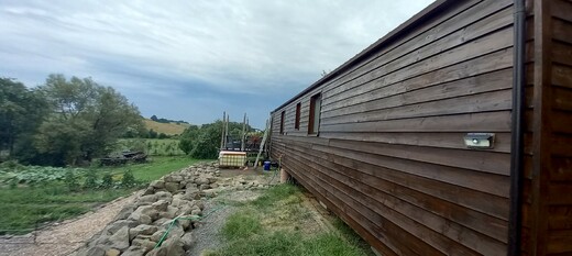 Mobilheim drevený obklad palisander – zadný pohľad