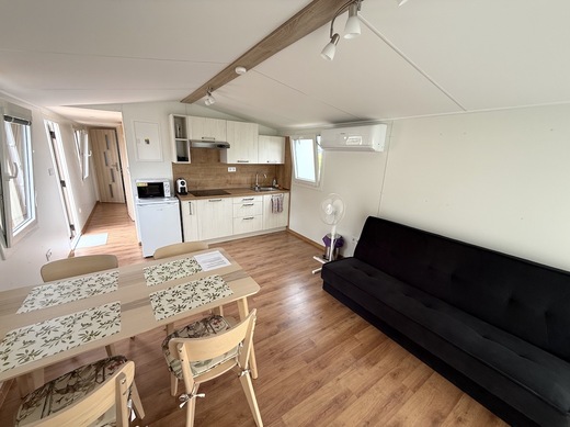 Kuchyňa s obývačkou v mobilheime