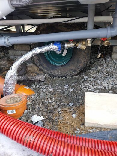 Napojenie mobilného domu na vodu | Inštalácia