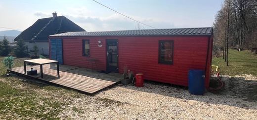 Super Arktik 12x4 m mobilný dom – drevený obklad