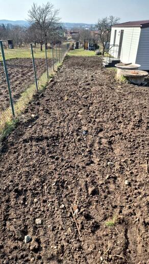 Mobilný dom Super Arktik 8×4 m na pozemku | Presné osadenie