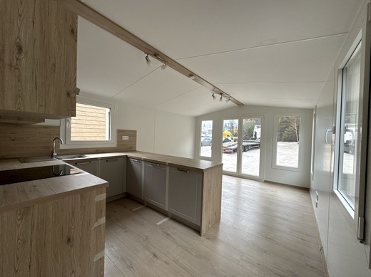 Mobilný dom Super Arktik – obývacia izba s kuchyňou | Dispozícia