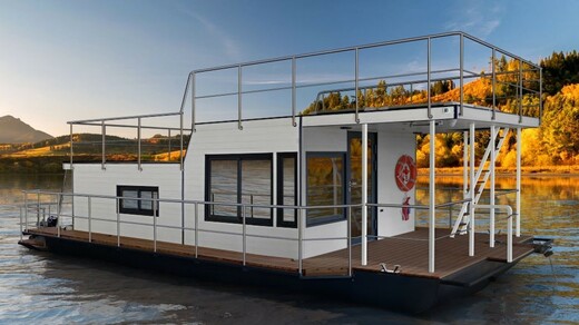 Super Arktik HOUSEBOAT