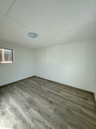 Mobilný dom priestranná spálňa | Komfortné bývanie