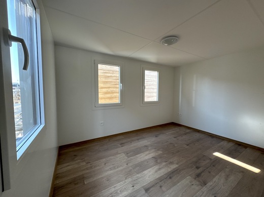 Útulná spálňa mobilného domu Super Arktik | moderný interiér