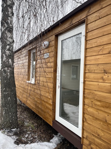 Super Arktik Wood – vstupná časť mobilného domu