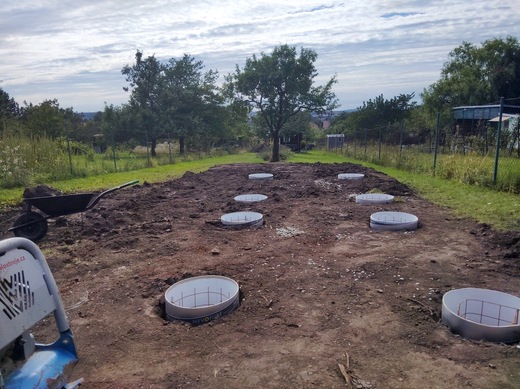 Zemné patky pre mobilný dom | Príprava základov